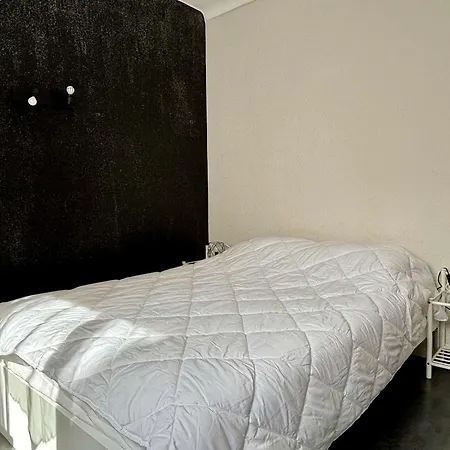 Apartamento : T2 Climatise A 50m De La Plage, Balcon, Tv, Lave-linge - Fr-1-225-810 *
