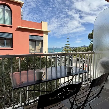 : T2 Climatise A 50m De La Plage, Balcon, Tv, Lave-linge - Fr-1-225-810